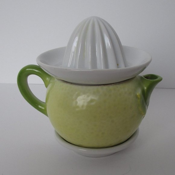 tiny antique Gerold Porzellan lemon juicer - Picture 2 of 5